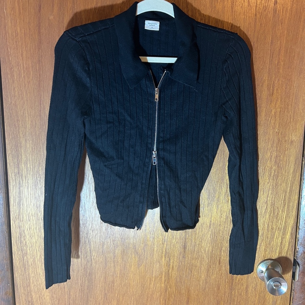 Abercrombie & Fitch Black Knit Sweater